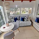 아파트 Kalamata Suites *
