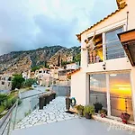 Kalamata Suites