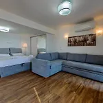 아파트 Kalamata Suites