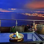Apartamento Kalamata Suites