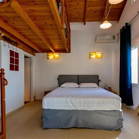 Kalamata Suites カラマタ