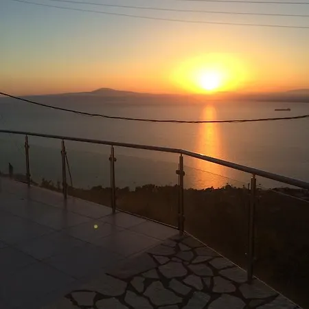 アパート Kalamata Suites *