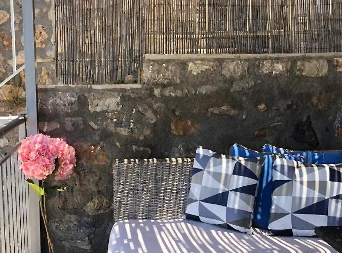 Appartamento Kalamata Suites