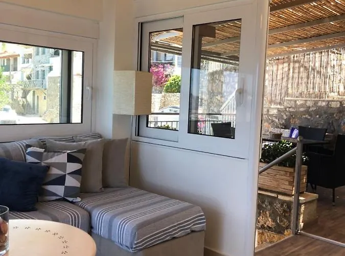 Kalamata Suites Appartamento *