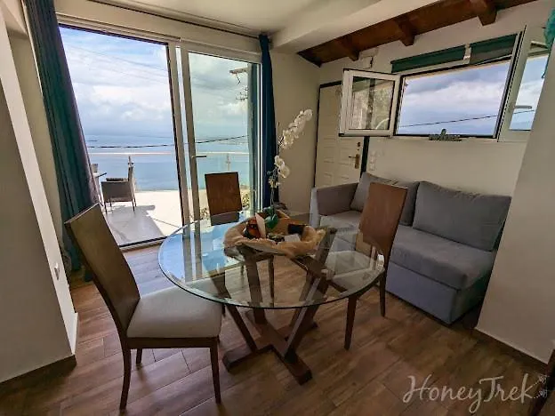 Appartamento Kalamata Suites